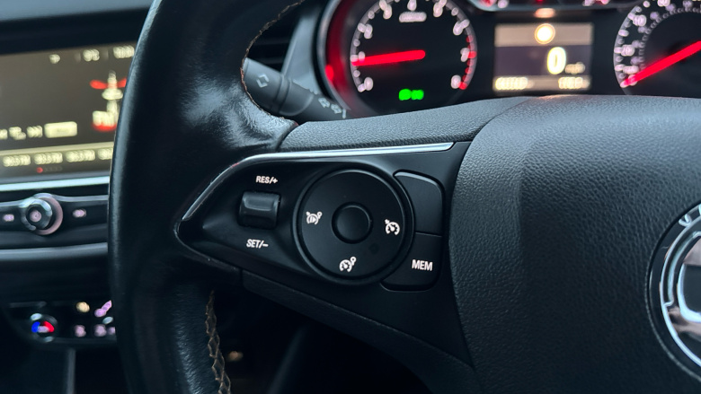 Vauxhall Crossland X 1.2 Elite 5dr Petrol Hatchback